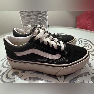 Vans kids sz 13 Black & White Classic Sneakers